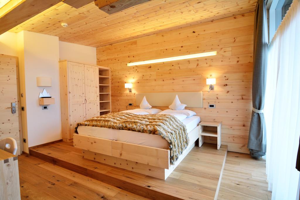 Chalet Elisabeth Dolomites Alpin & Charme Otel Selva di Val Gardena Dış mekan fotoğraf