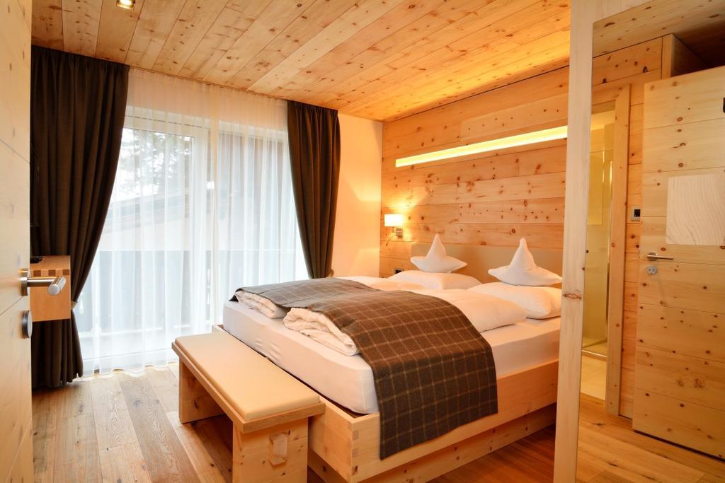 Chalet Elisabeth Dolomites Alpin & Charme Otel Selva di Val Gardena Dış mekan fotoğraf